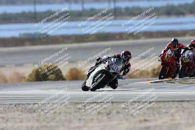 media/Nov-16-2025-Race Pace (Sun) [[8c5fa54630]]/Verified Riders/3-Turn 14 (1045am)/